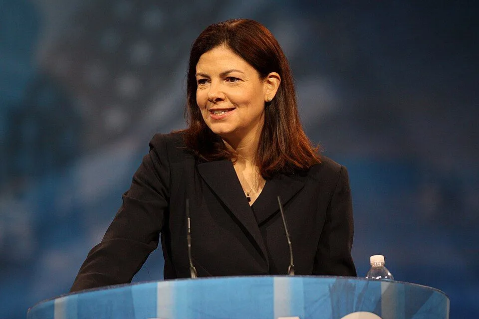 Kelly Ayotte — Photo