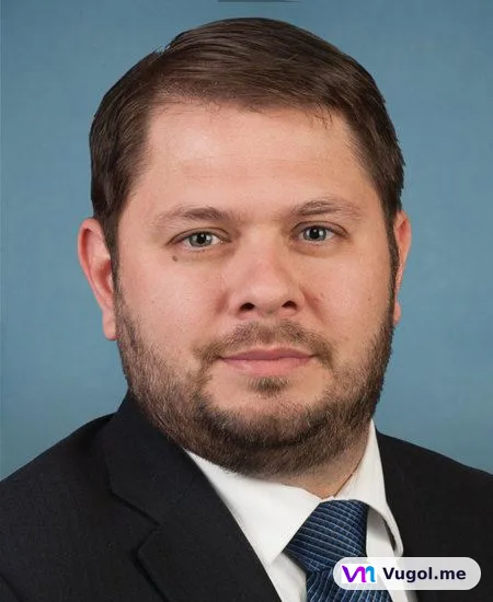 Portrait of Ruben Gallego