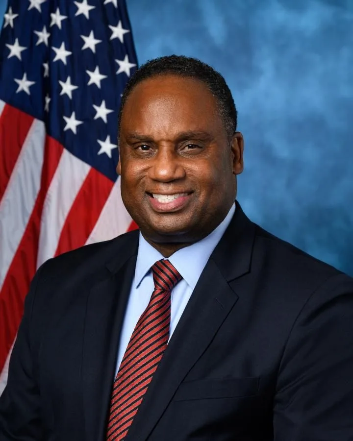 Jonathan Jackson — Headshot