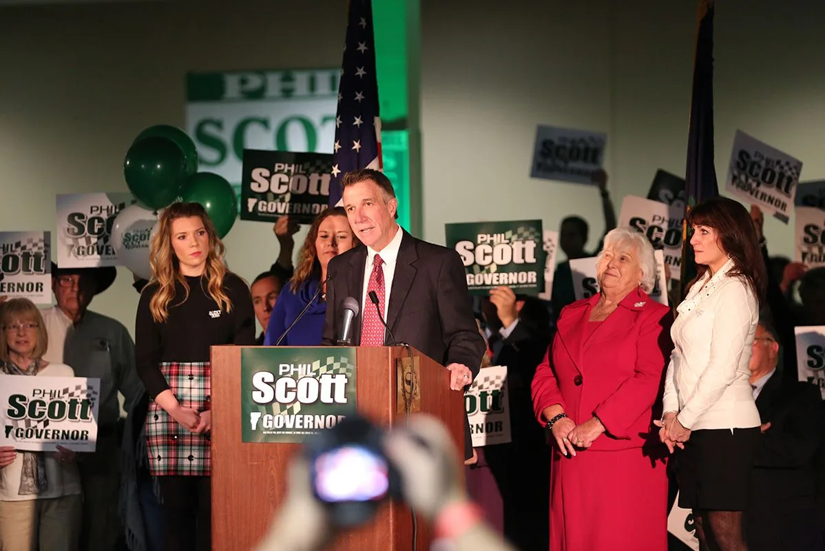 Phil Scott — Photo