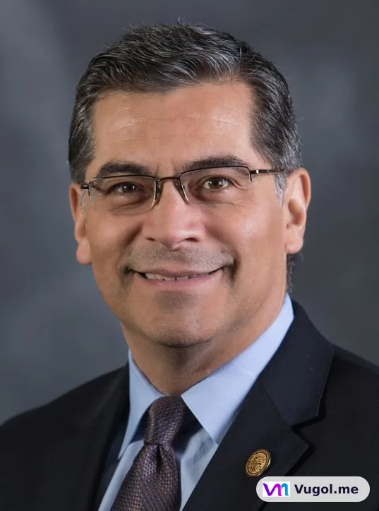 Xavier Becerra — Photo
