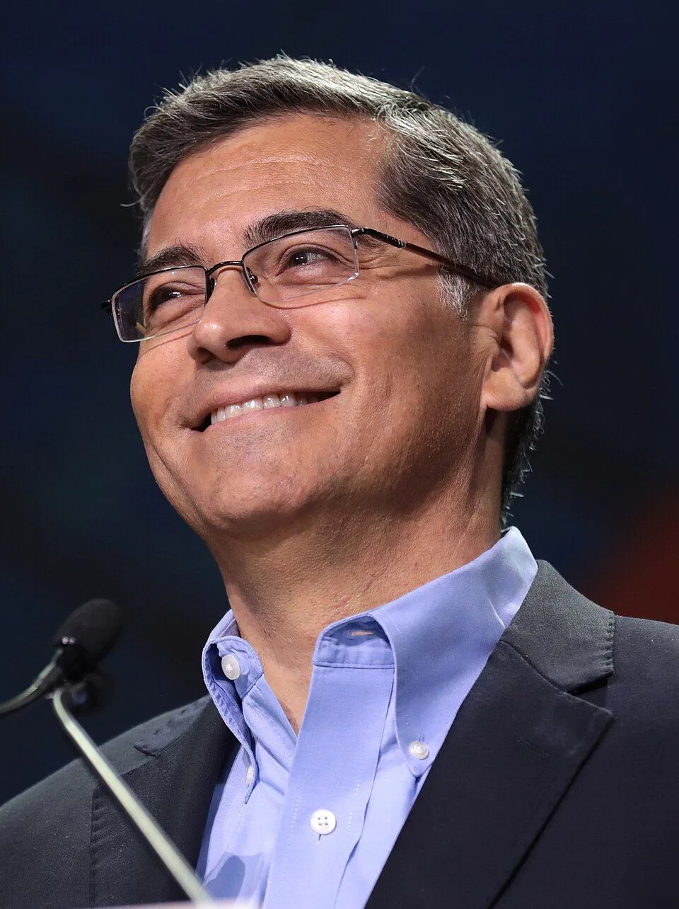 Xavier Becerra — Photo