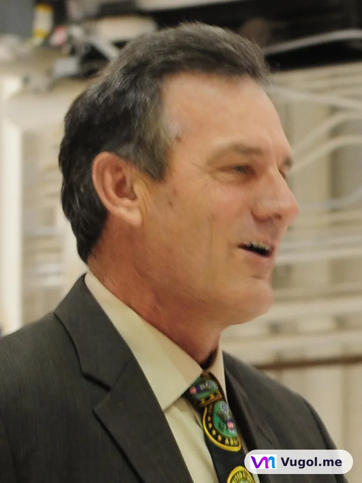 Larry Rhoden — Photo