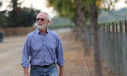Dan Newhouse — Portrait