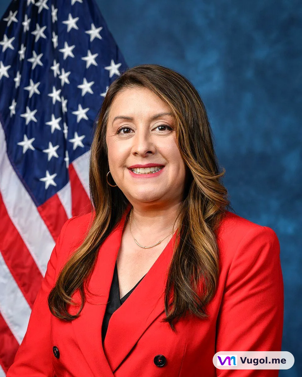 Luz Rivas — Photo