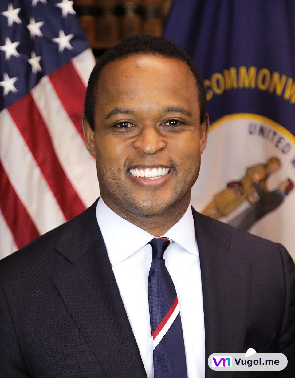 Daniel Cameron — Photo