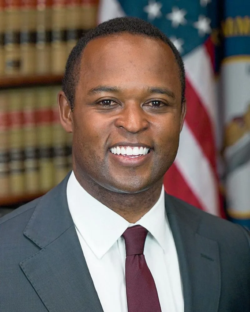 Daniel Cameron — Photo