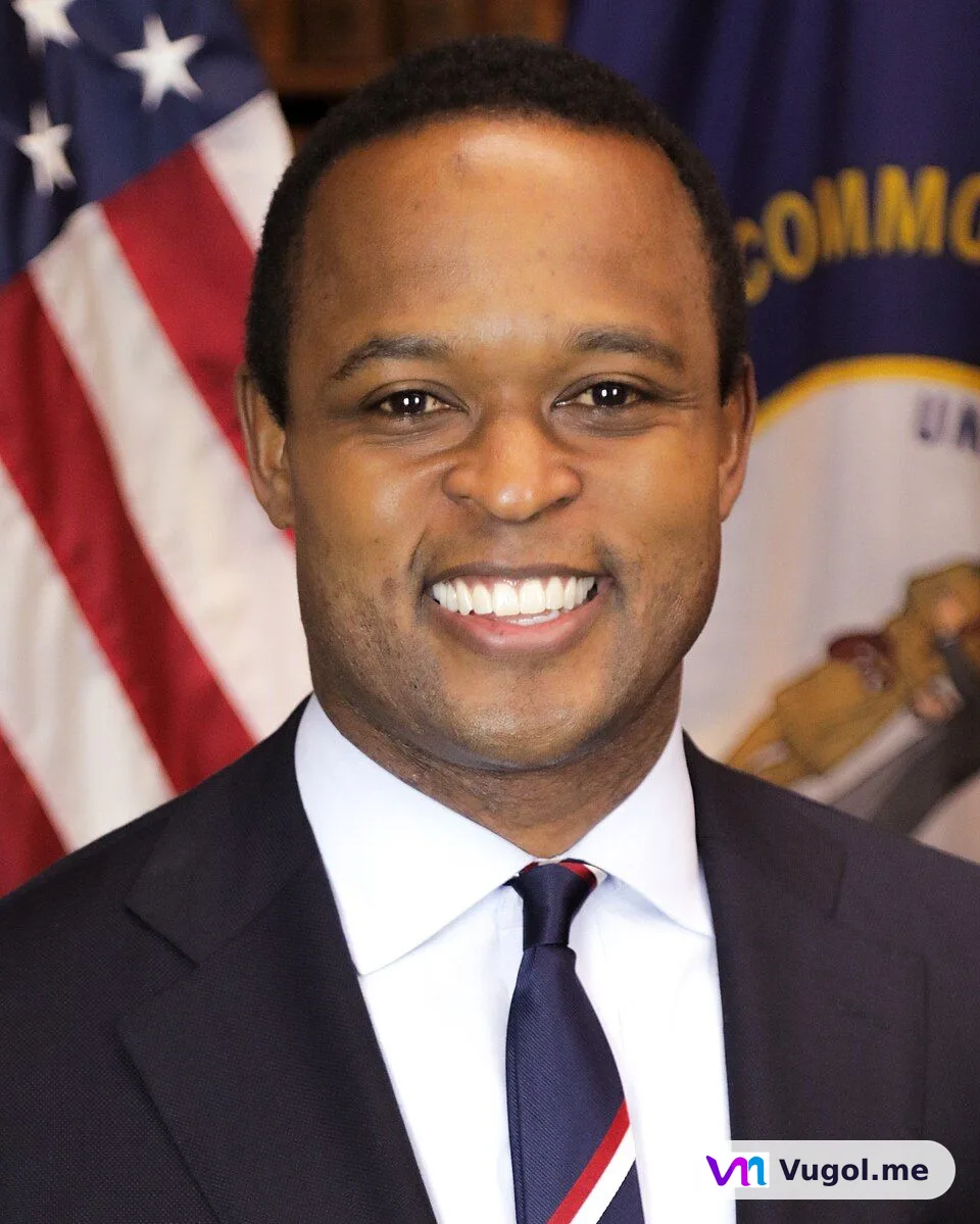 Daniel Cameron — Photo