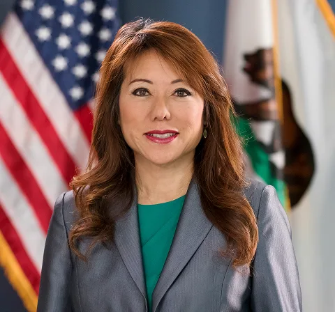 Fiona Ma — Headshot