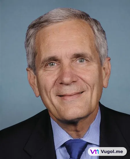 Portrait of Lloyd Doggett