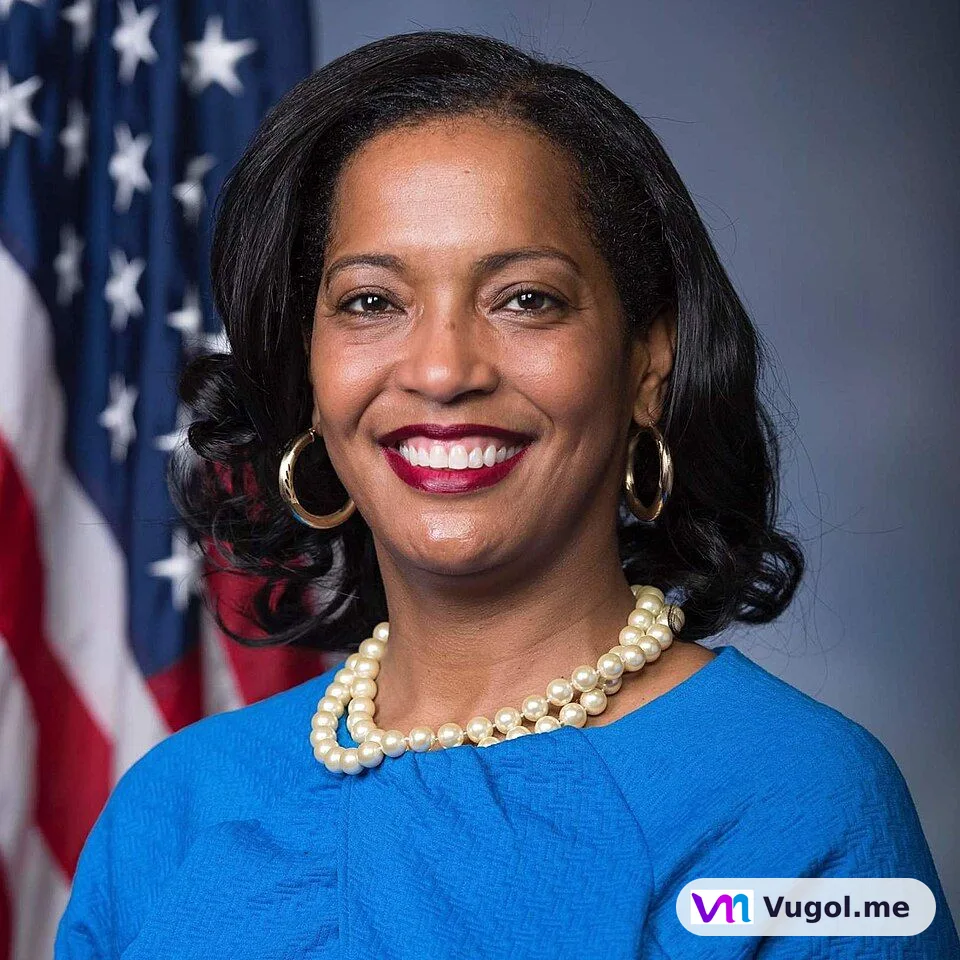 Jahana Hayes — Photo