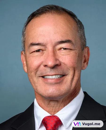 Douglas Moylan — Headshot