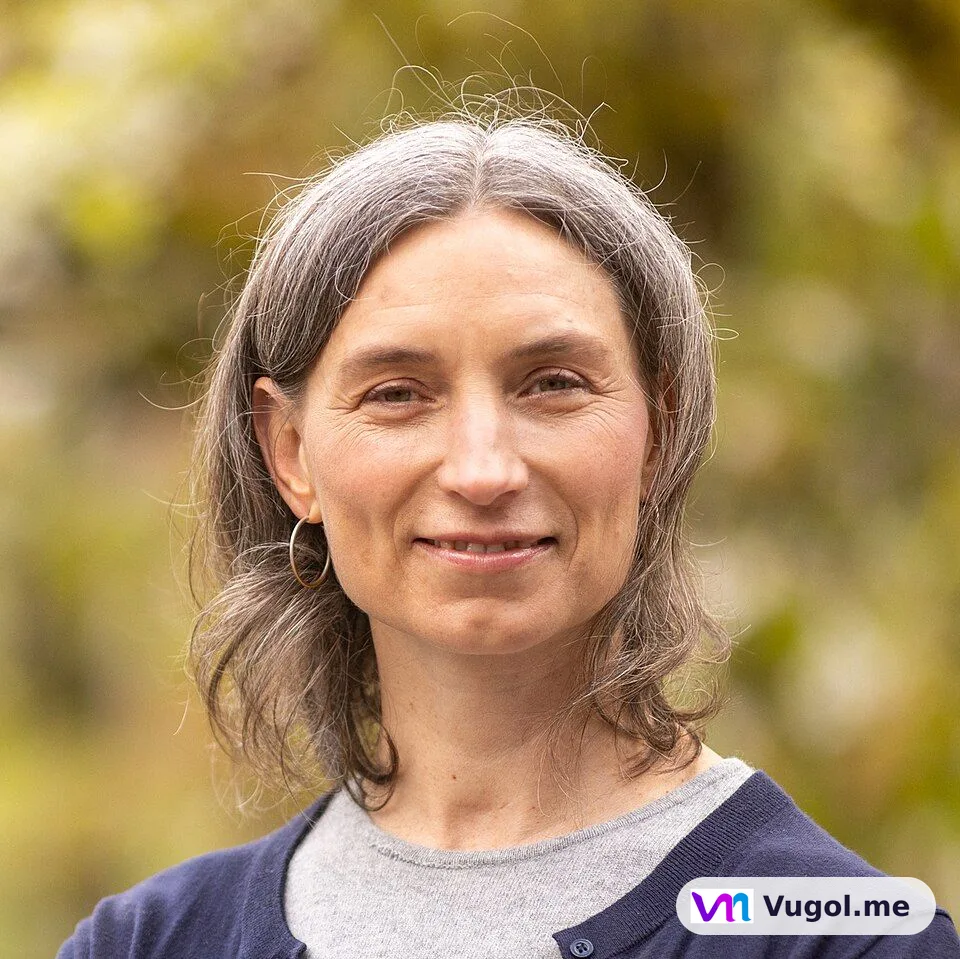 Maxine Dexter — Photo