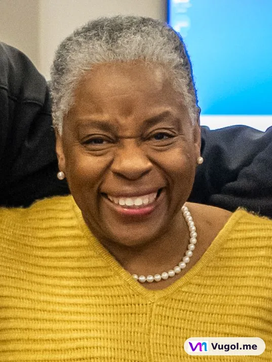 Pamela Stevenson — Photo