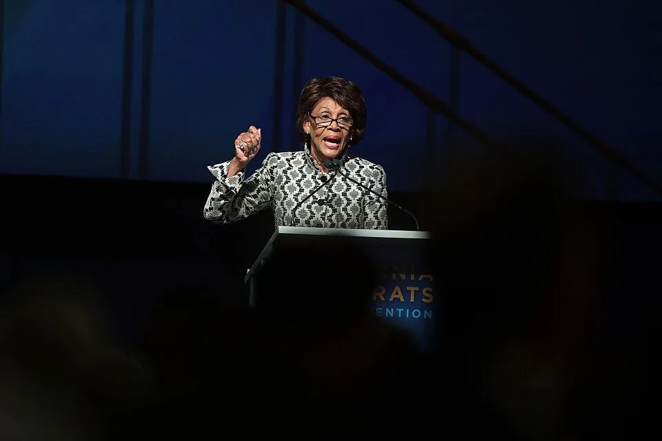 Maxine Waters — Photo