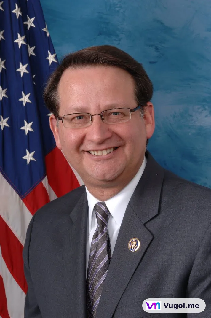 Gary Peters — Photo