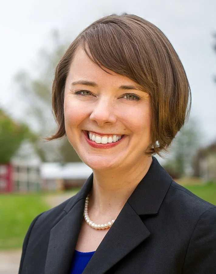 Shenna Bellows — Headshot
