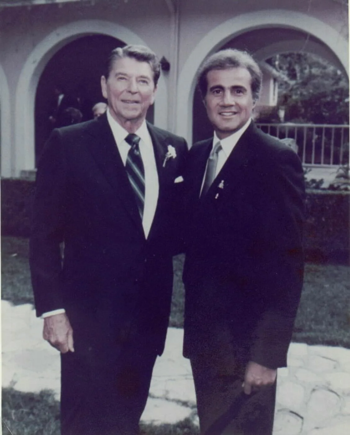 Larry Thompson — Photo