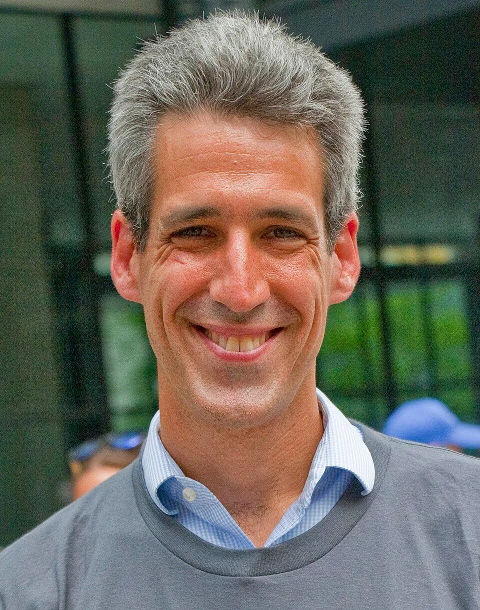 Daniel Biss — Photo