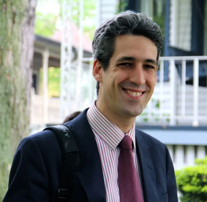 Daniel Biss — Photo