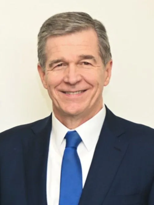 Roy Cooper — Headshot